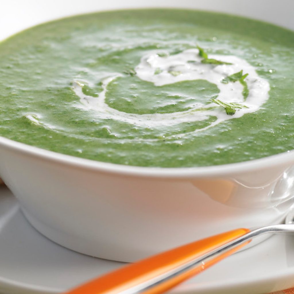 Soupe caribéenne aux épinards et aux étrilles